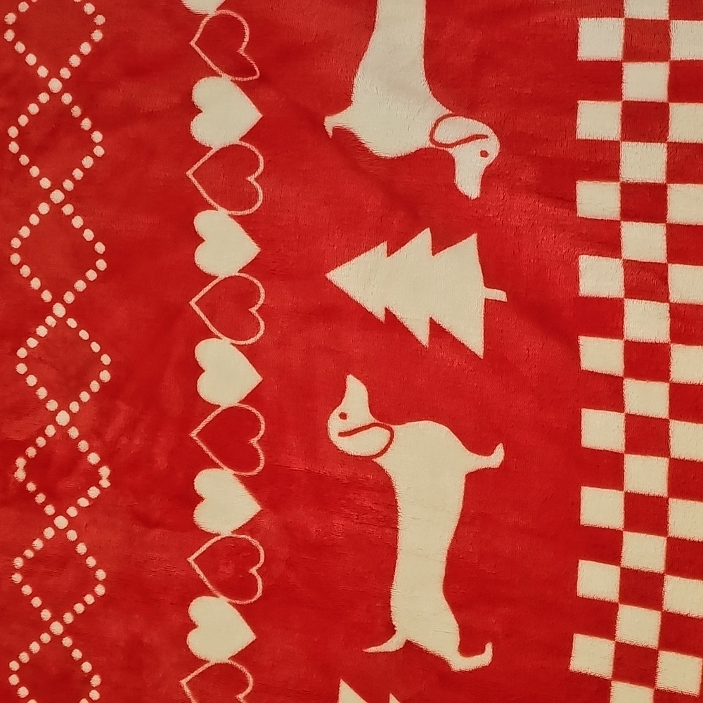 PINK Victoria's Secret Festive Red and White Blanket - Picture 2 of 5